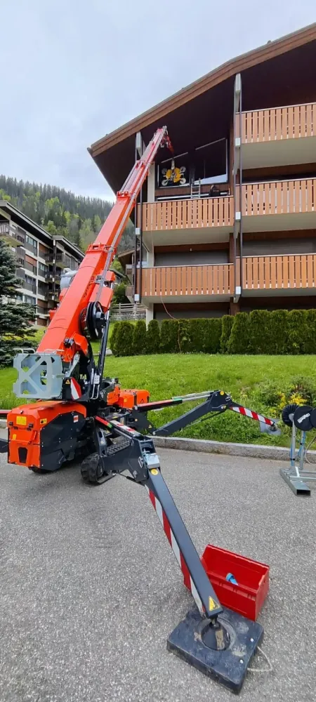 Location de mini grue araignée avec chauffeur en Haute-Savoie (1)