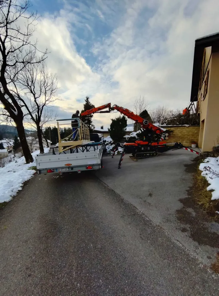 Location de mini grue araignée avec chauffeur en Haute-Savoie (5)