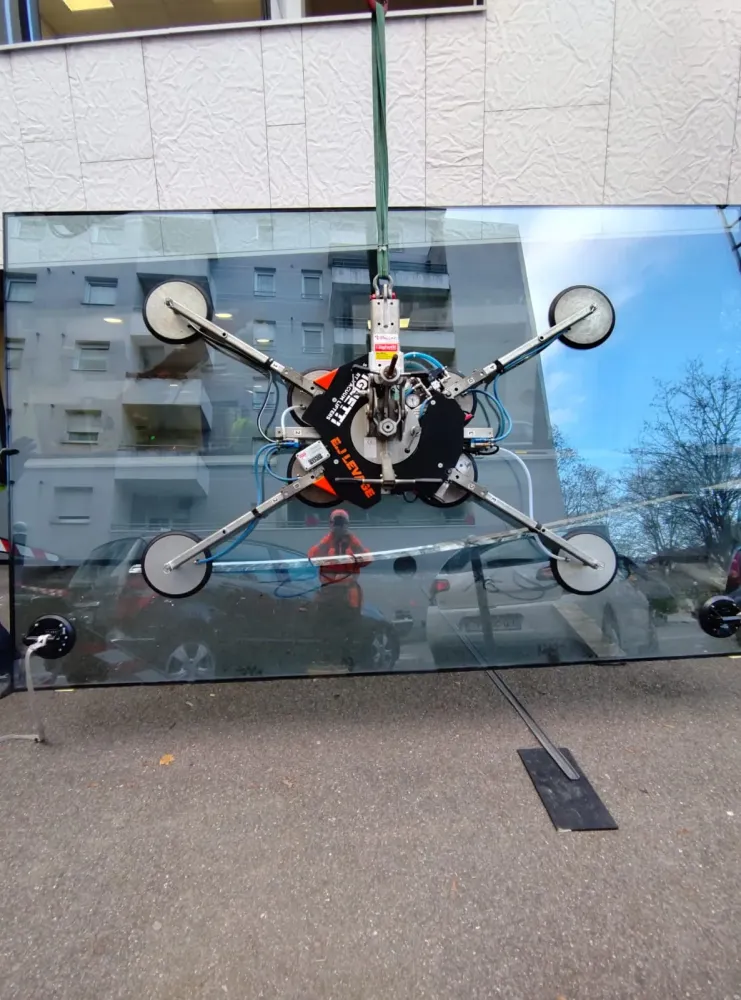 Location de mini grue araignée avec chauffeur en Haute-Savoie (6)